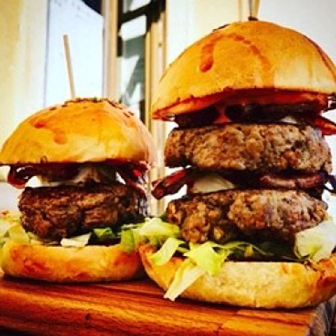 Restaurantes La Vara - Handmade Burgers & Portuguese Wines