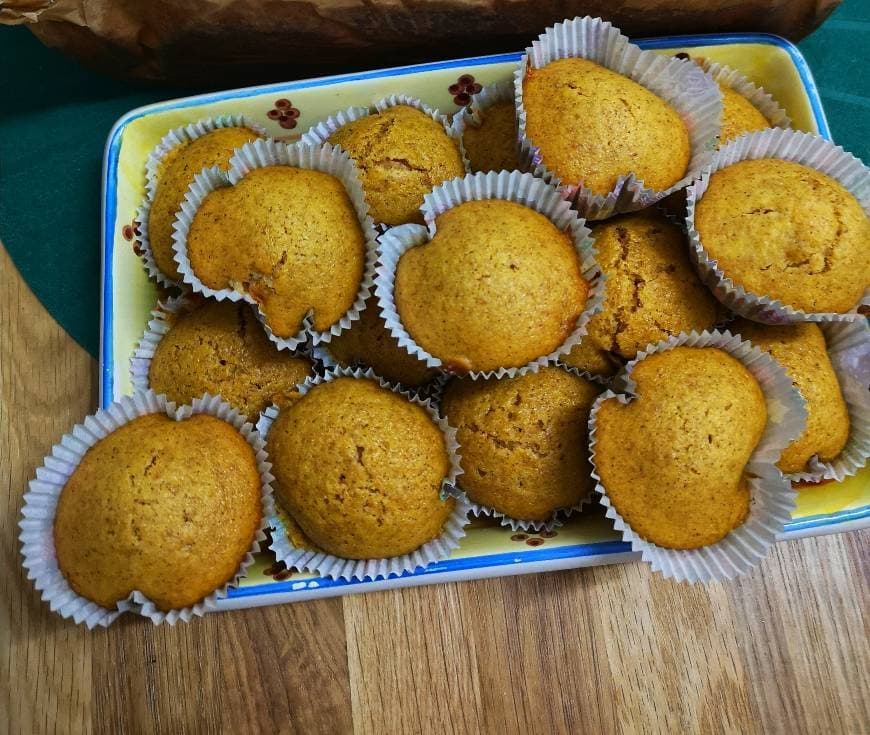 Moda Healthy carrot cupcakes 