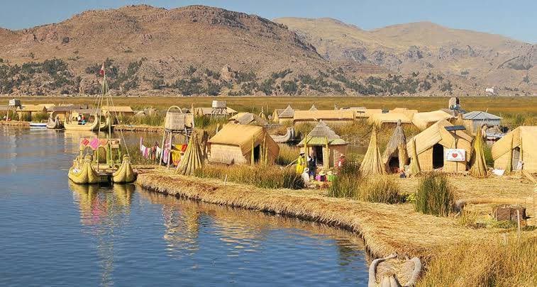 Place Uros Aruma Uro | Islas Flotantes de los Uros