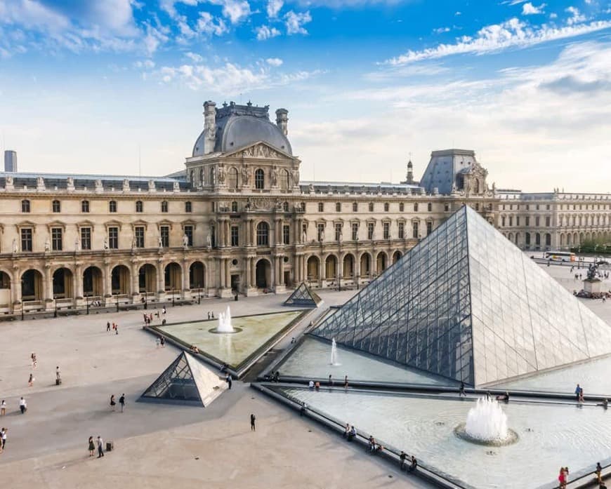 Place Museo del Louvre