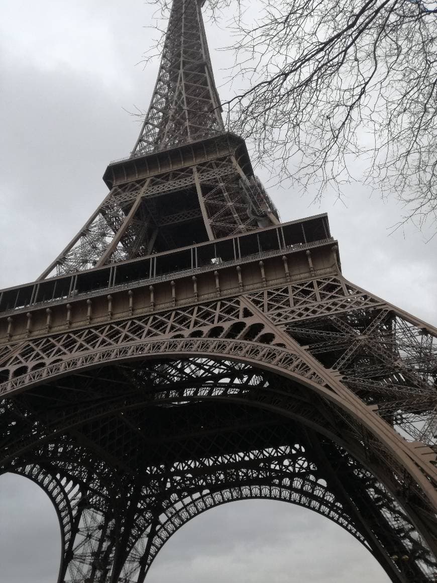 Place Torre Eiffel