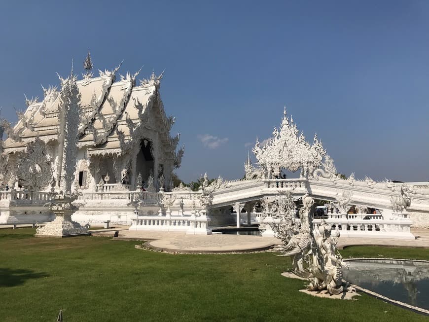 Lugar The White Temple