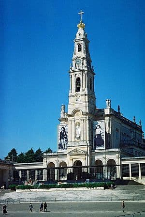 Place Basílica de Nossa Senhora do Rosário de Fátima