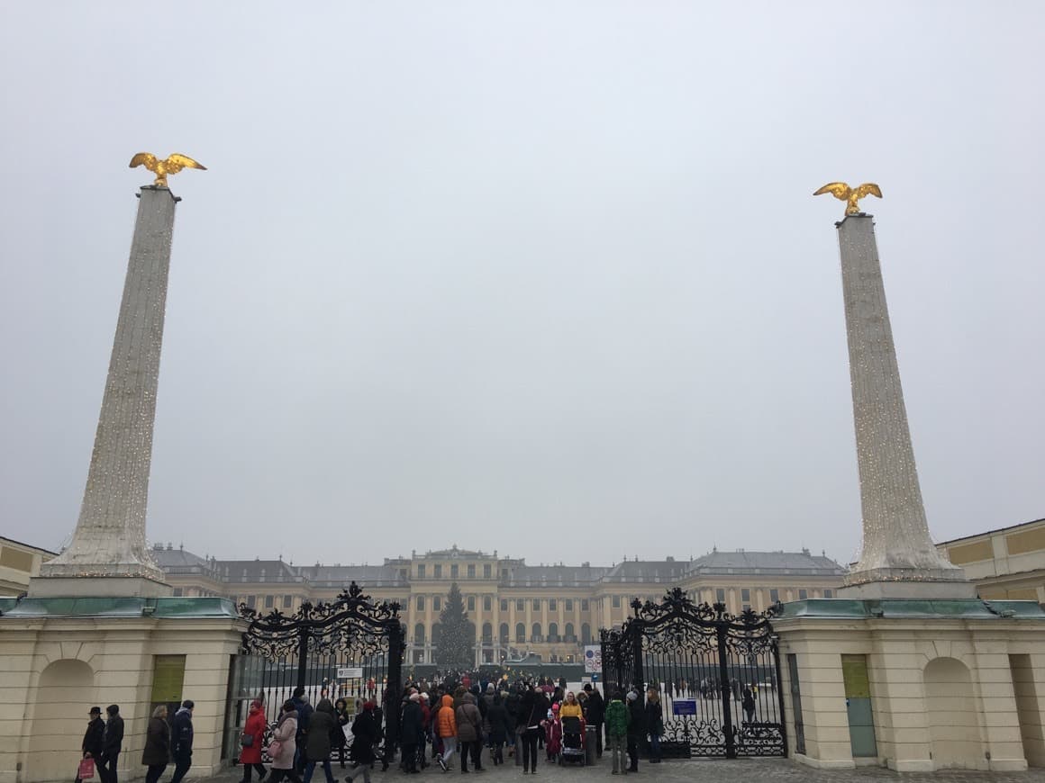 Place Schönbrunn Palace