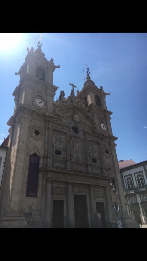 Lugar Iglesia de Santa Cruz