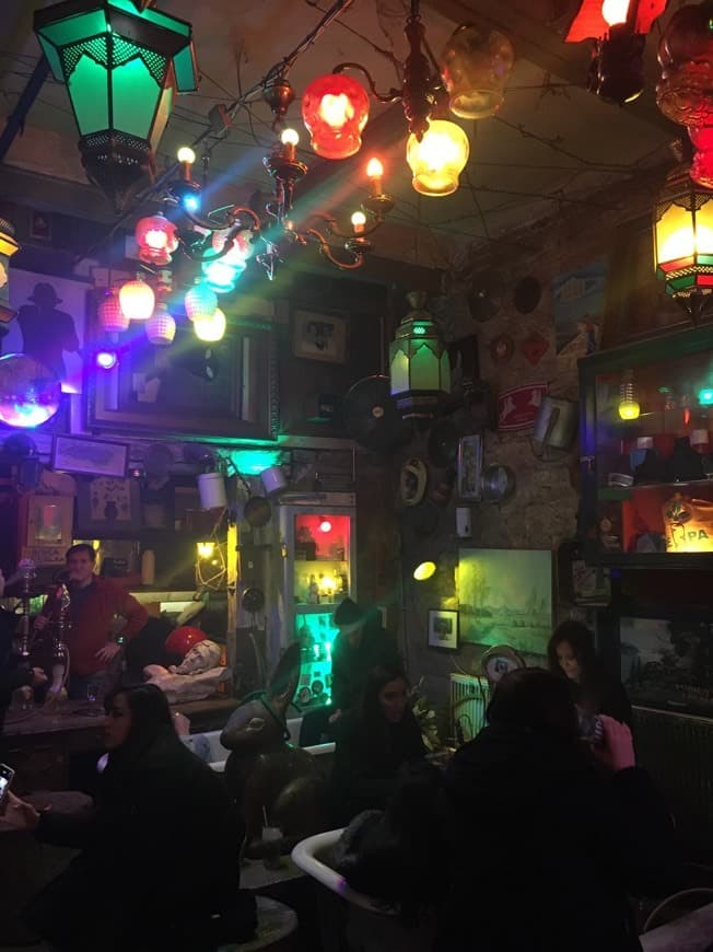 Lugar Szimpla Kert