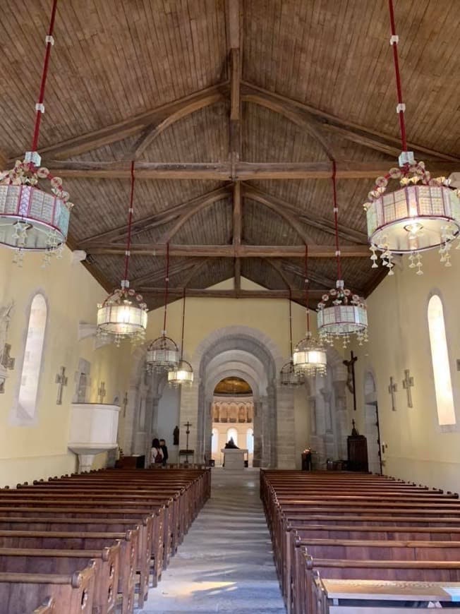 Lugar Carolingian Oratory Germigny-des-Prés