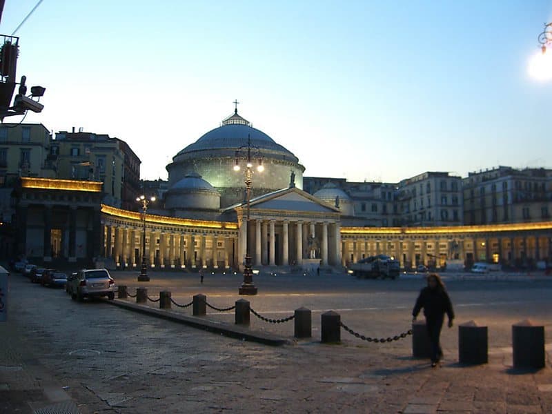 Place Piazza Plebiscito