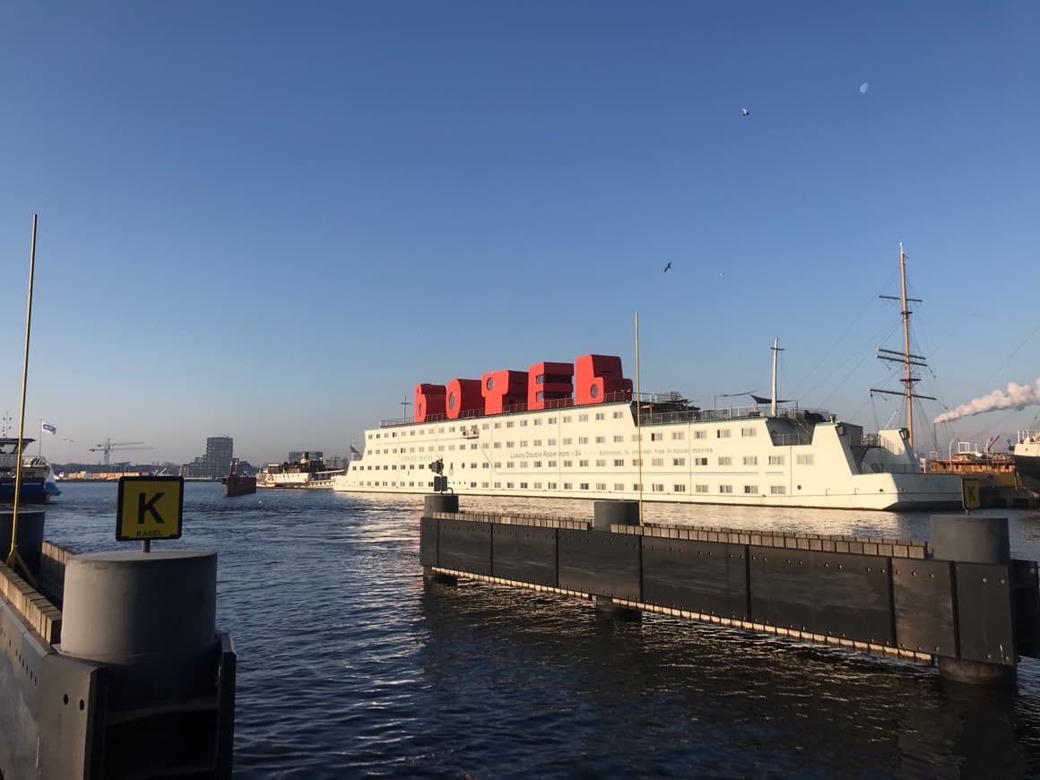 Place Amstel Botel