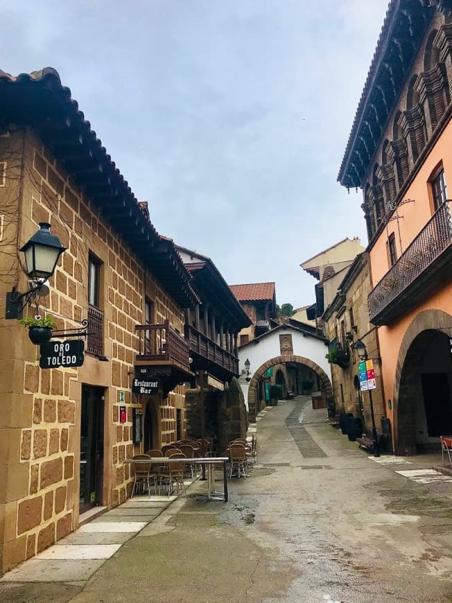 Place Poble Espanyol