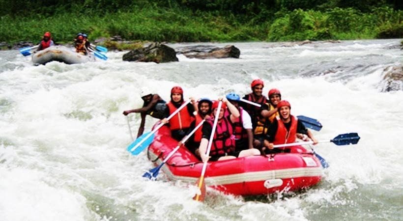 Lugar Adventure LK white water rafting kitulgala