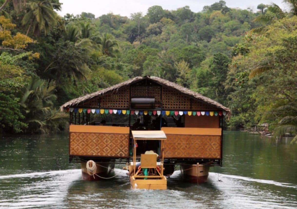 Lugar Loboc River Cruise