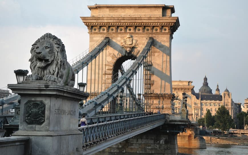 Lugar Puente de las Cadenas