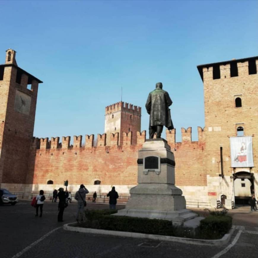 Place Castelvecchio