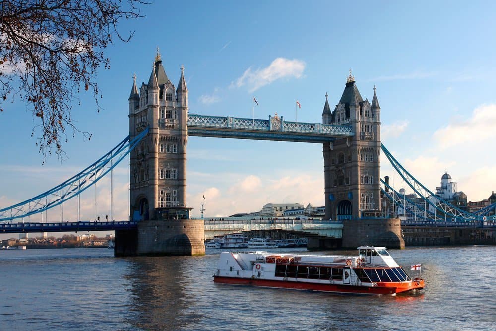 Lugar Passeio de barco no rio Tâmisa em Londres