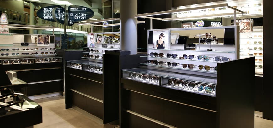 Lugar Ray-Ban Store