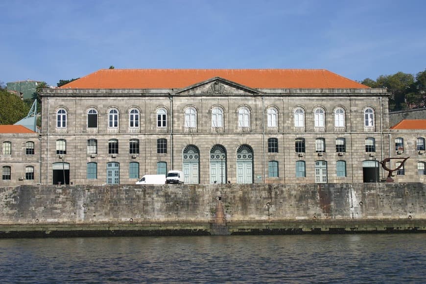 Place Alfândega do Porto