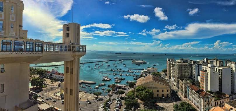 Lugar Salvador

Município na Bahia

 
