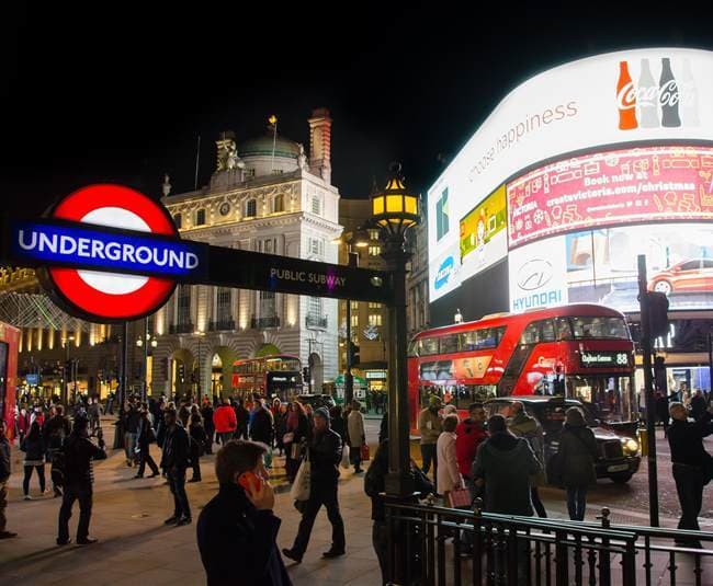 Lugar Piccadilly Circus