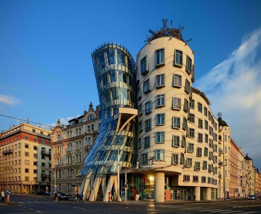 Place Dancing House