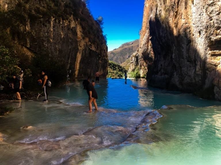 Place Natural Pools of Millpu