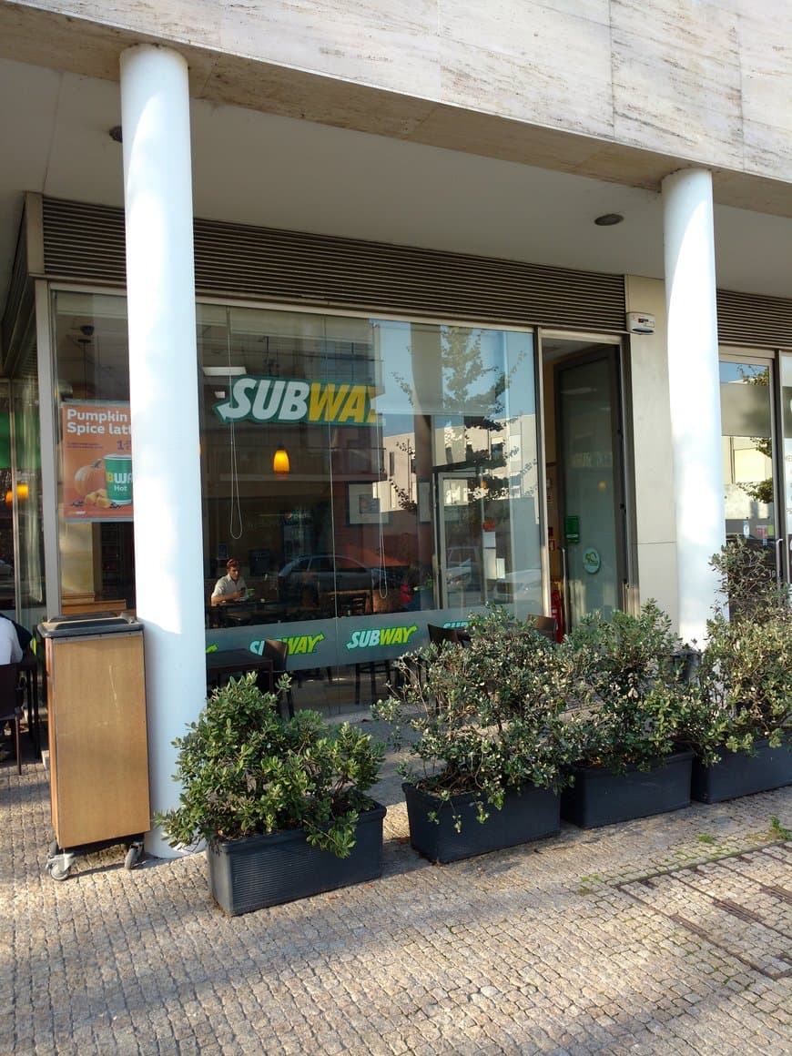 Restaurants Subway