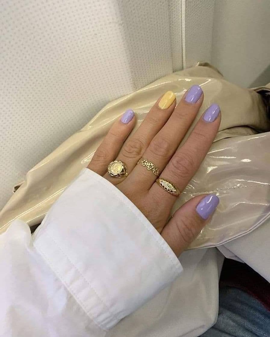 Fashion Pastel nails