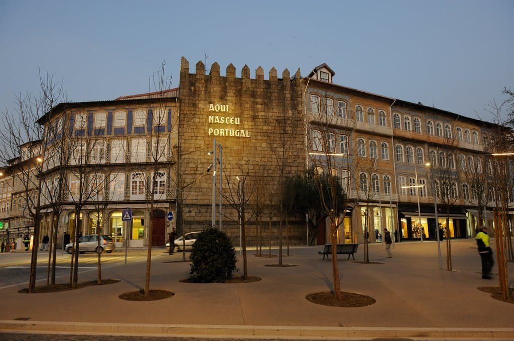 Place Aqui Nasceu Portugal