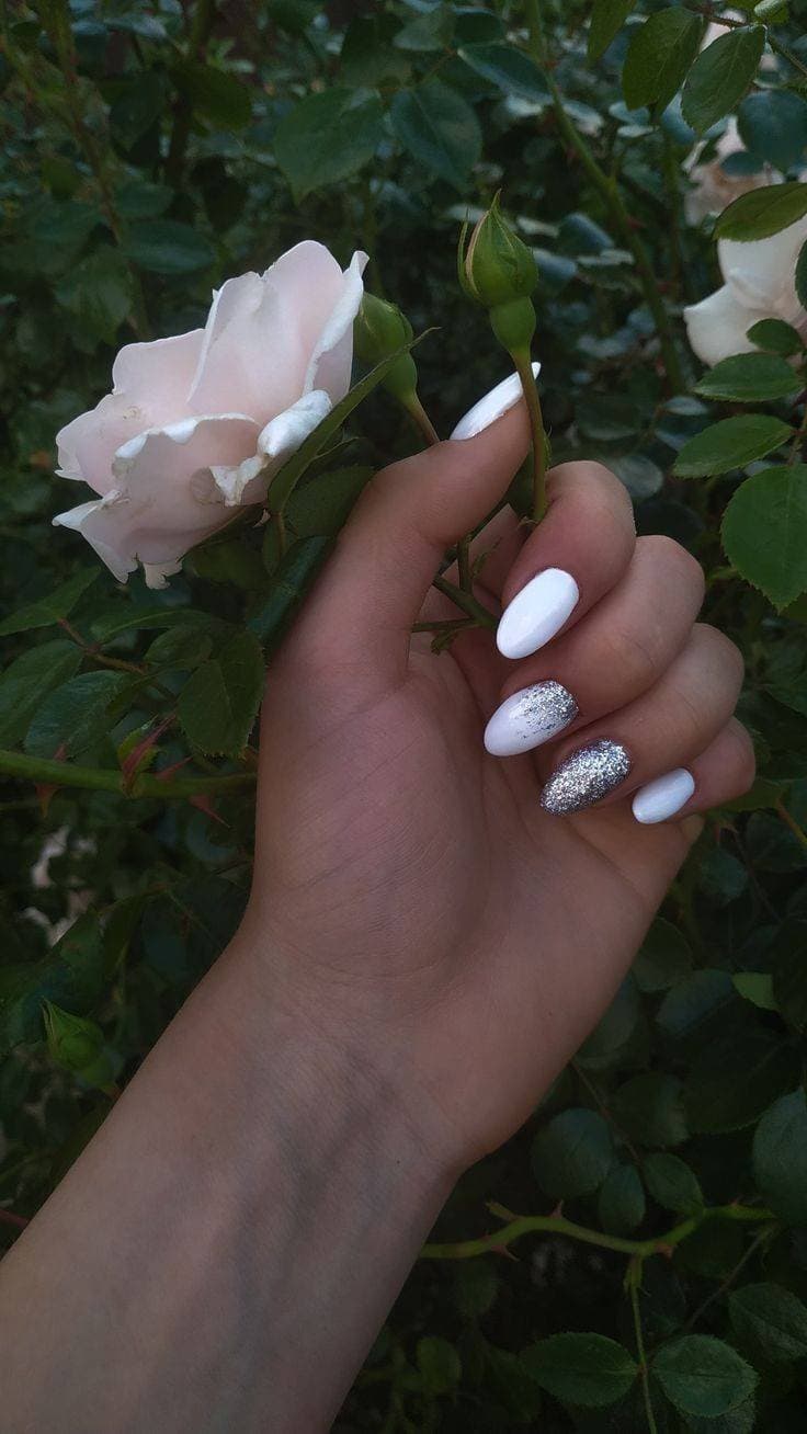 Fashion White nails