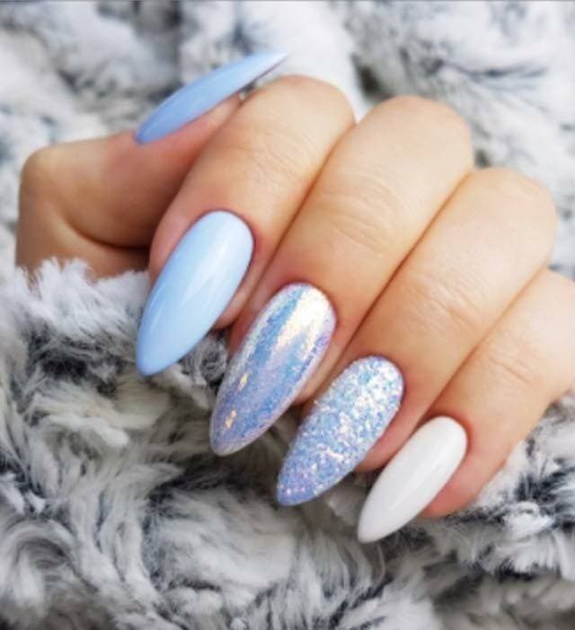 Moda Blue nails 