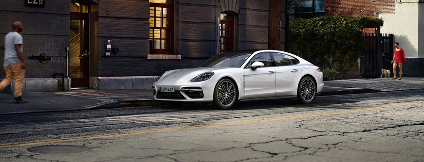 Moda Porsche Panamera Turbo S E-Hybrid - Porsche AG