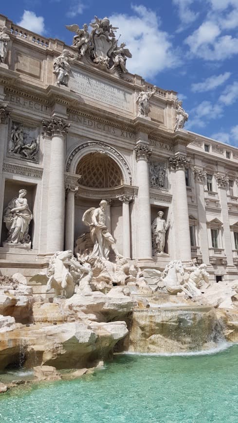 Lugar Fontana di Trevi