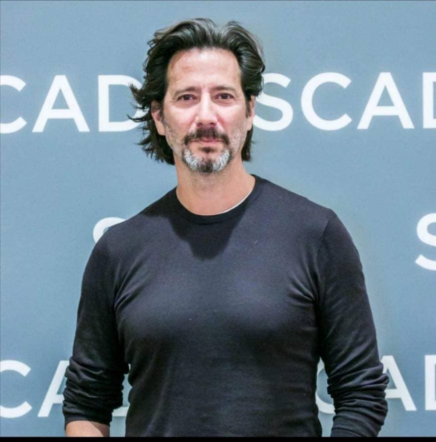 Moda Henry Ian Cusick