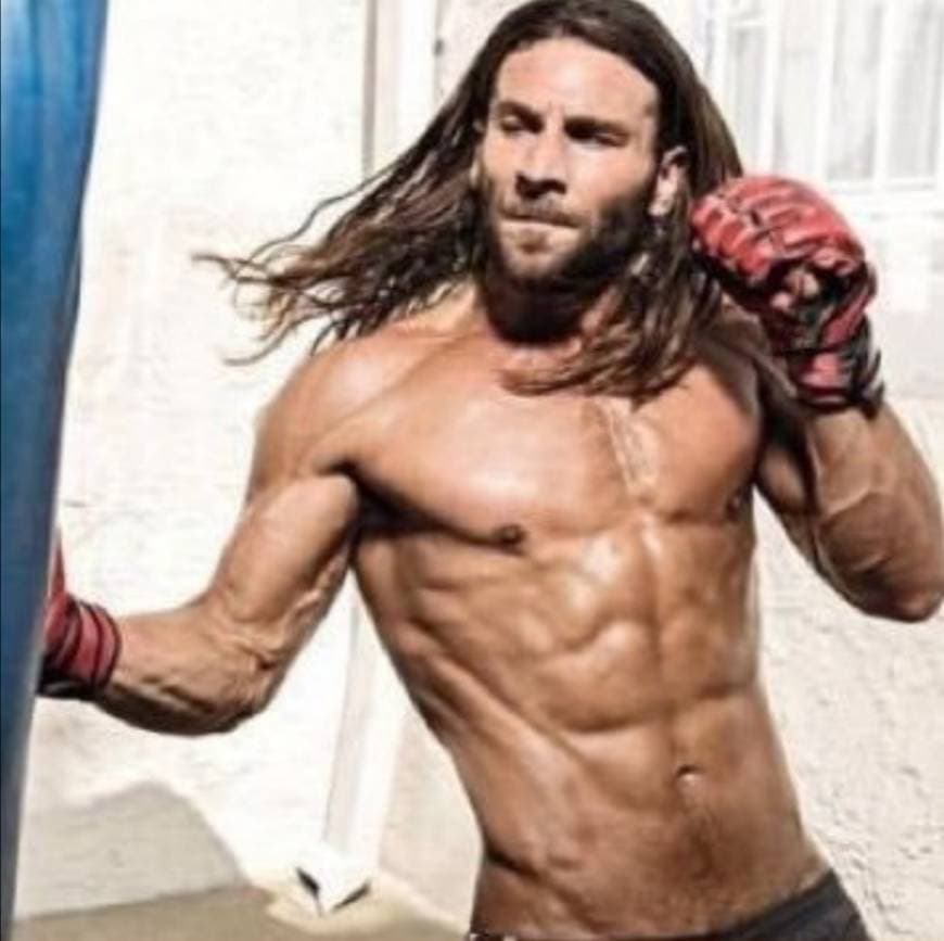 Moda Zach McGowan