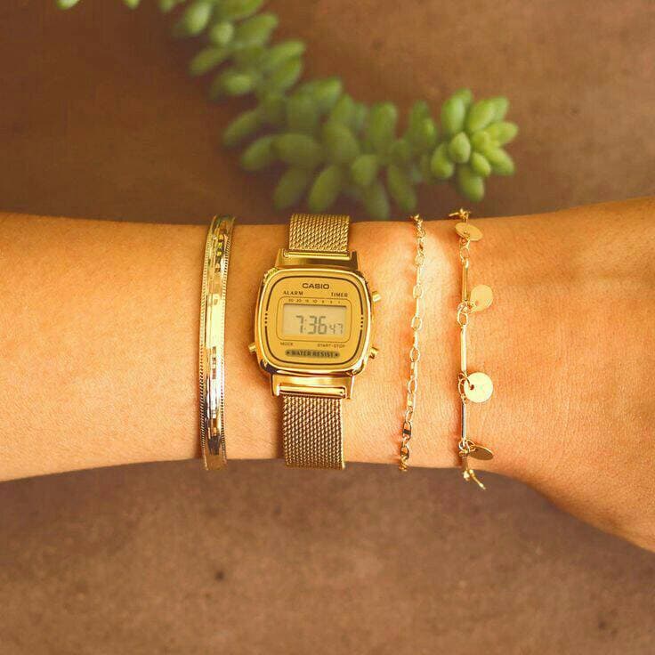 Moda relógio casio/dourado 💛