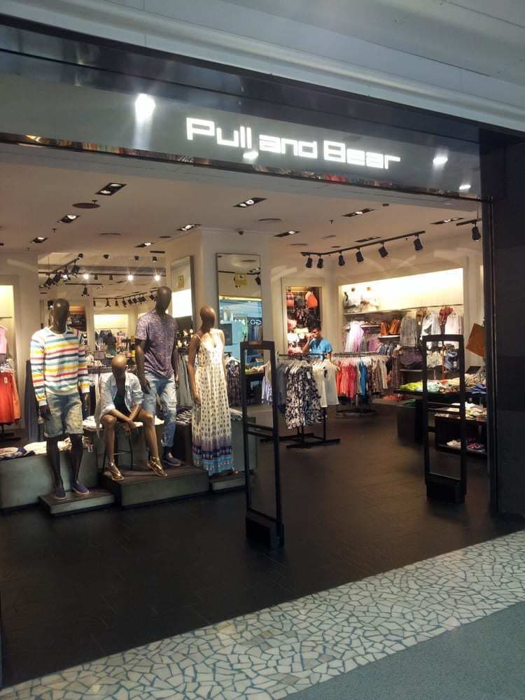 Place Pull And Bear