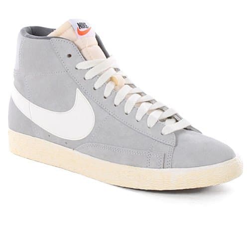 Lugar Nike Blazer Mid Premium