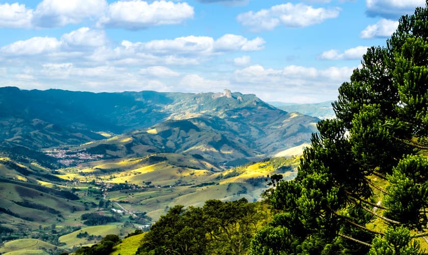 Lugar Meio da Serra