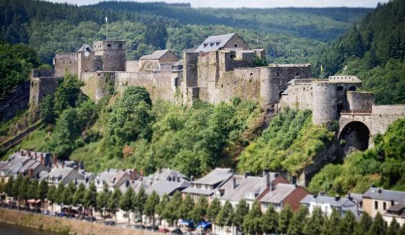 Lugar Bouillon