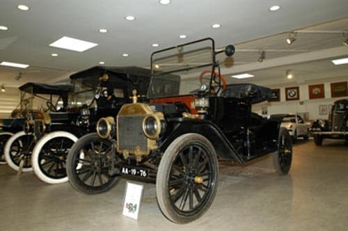 Place Museu Regional do Automóvel