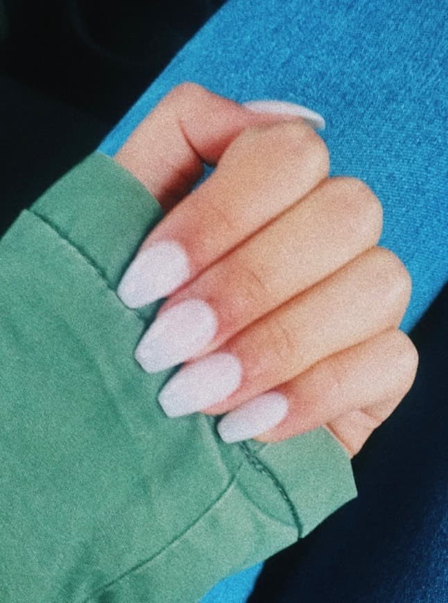 Moda Unhas branco leitoso