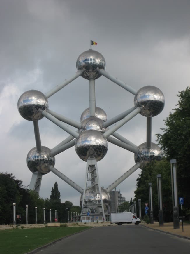 Lugar Atomium