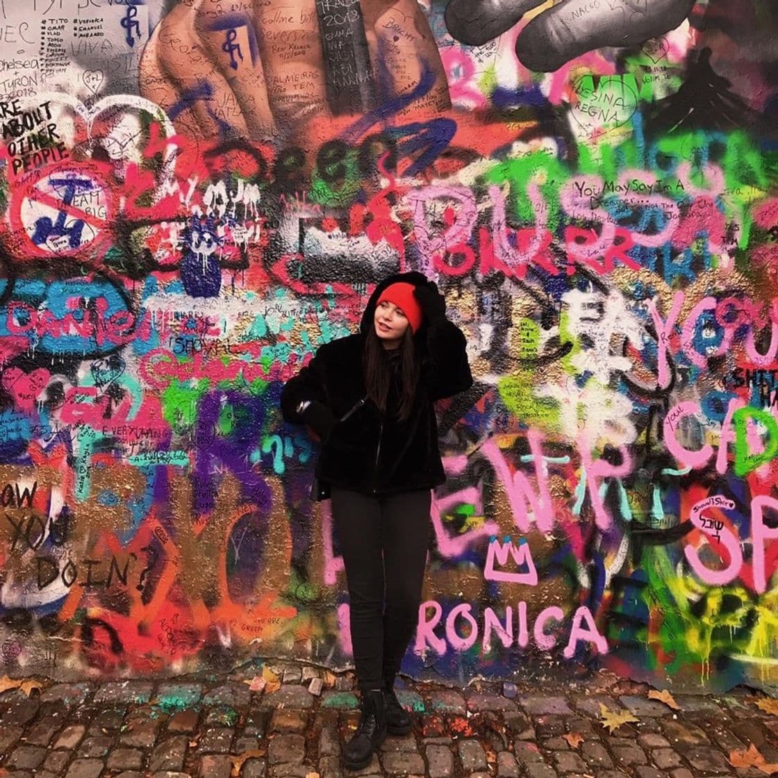 Place John Lennon Wall