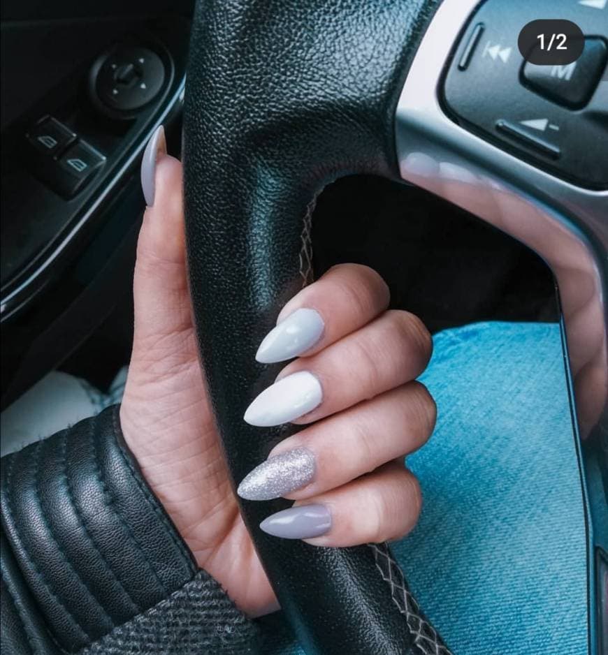 Moda Grey nails 