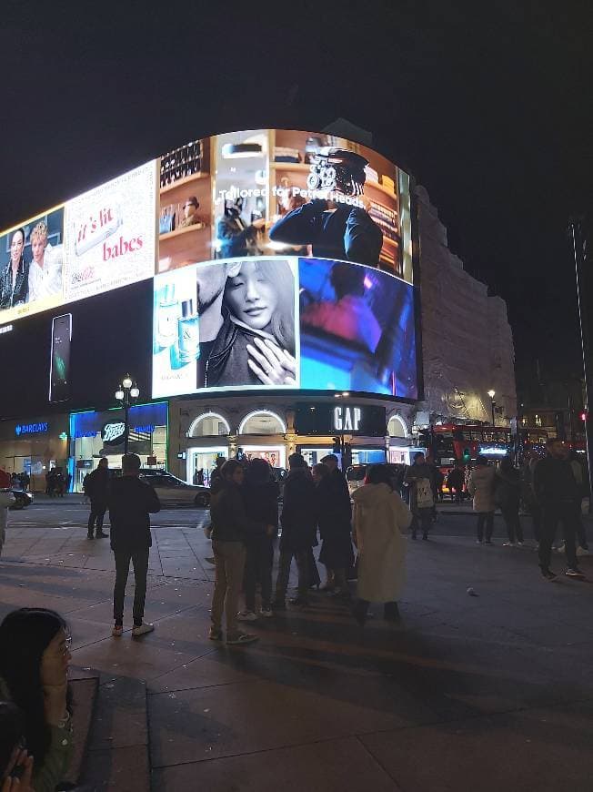 Lugar Piccadilly Circus