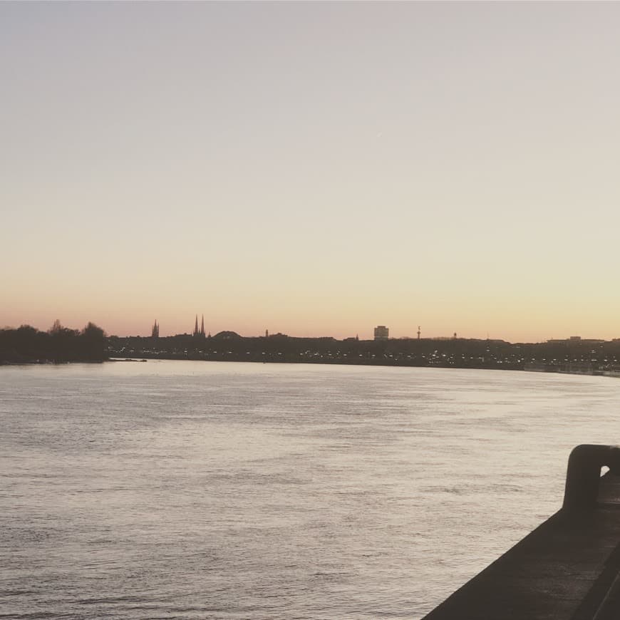 Lugar Quais de Bordeaux