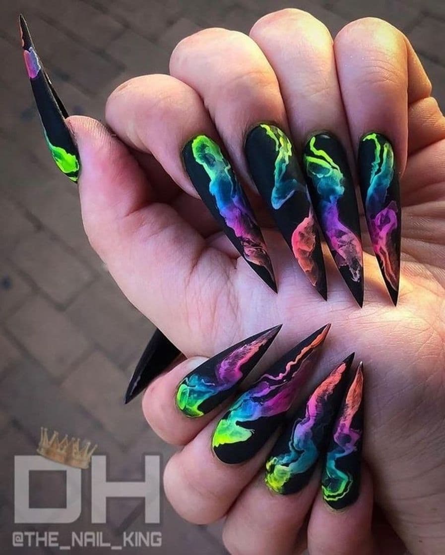 Fashion nails 