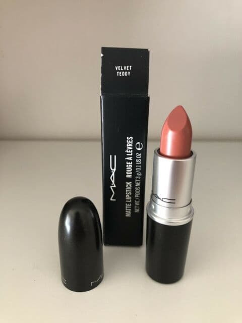 Producto Mac matte lipstick velvet teddy 