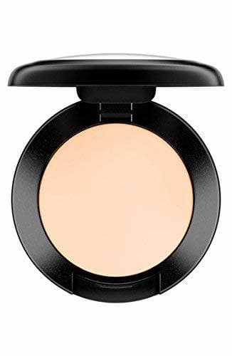 Producto Studio Finish Concealer SPF35