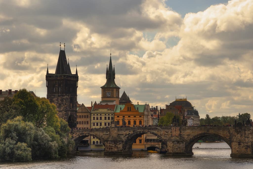 Place Charles Bridge